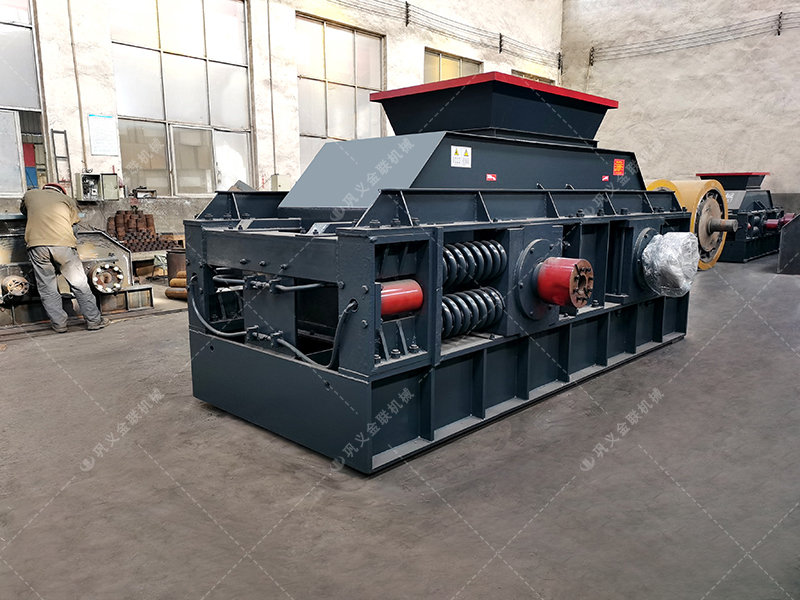 鵝卵石對輥破碎機介紹，為什么選擇金聯機械？